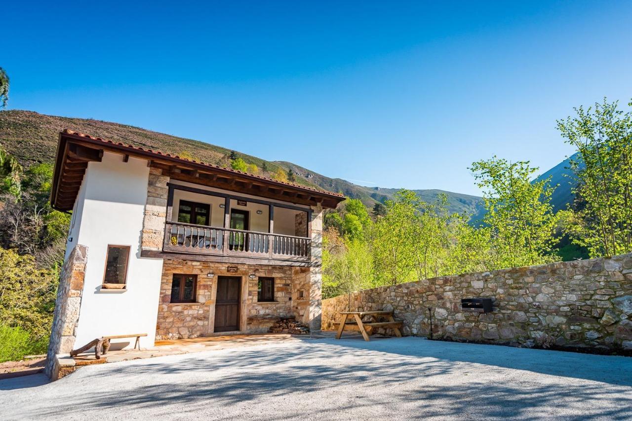 Apartamentos Rurales El Torneru Piloña Zewnętrze zdjęcie